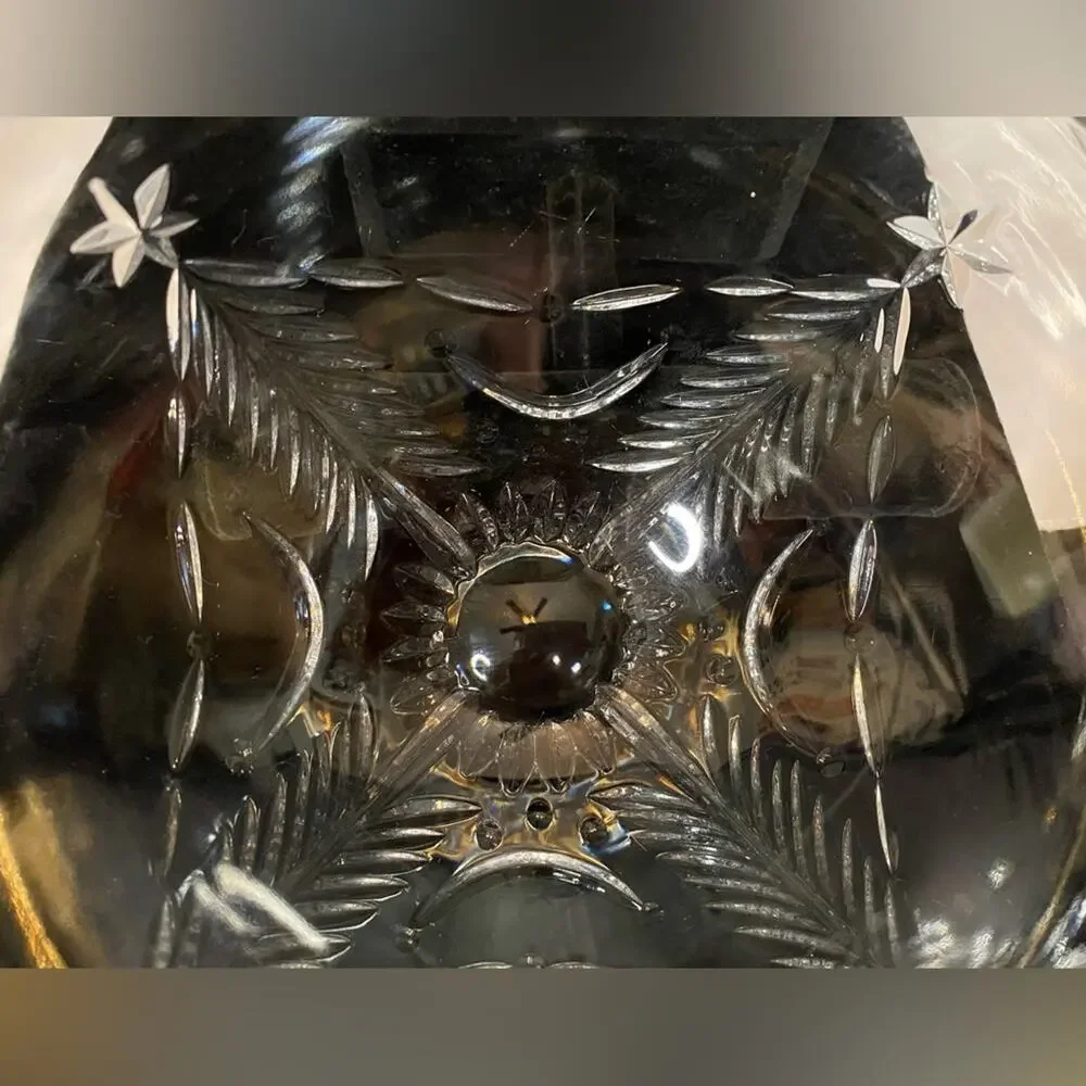 VTG CHRISTMAS TREE STAR LEAD CRYSTAL BOWL FLUTED WAVY EDGES 25 oz